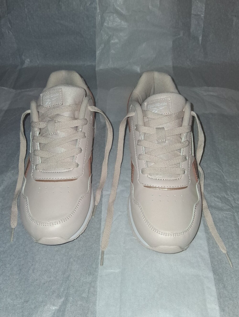 Reebok Classic Rose Gold Sneakers, Women 7.5 - Picture 2 of 9
